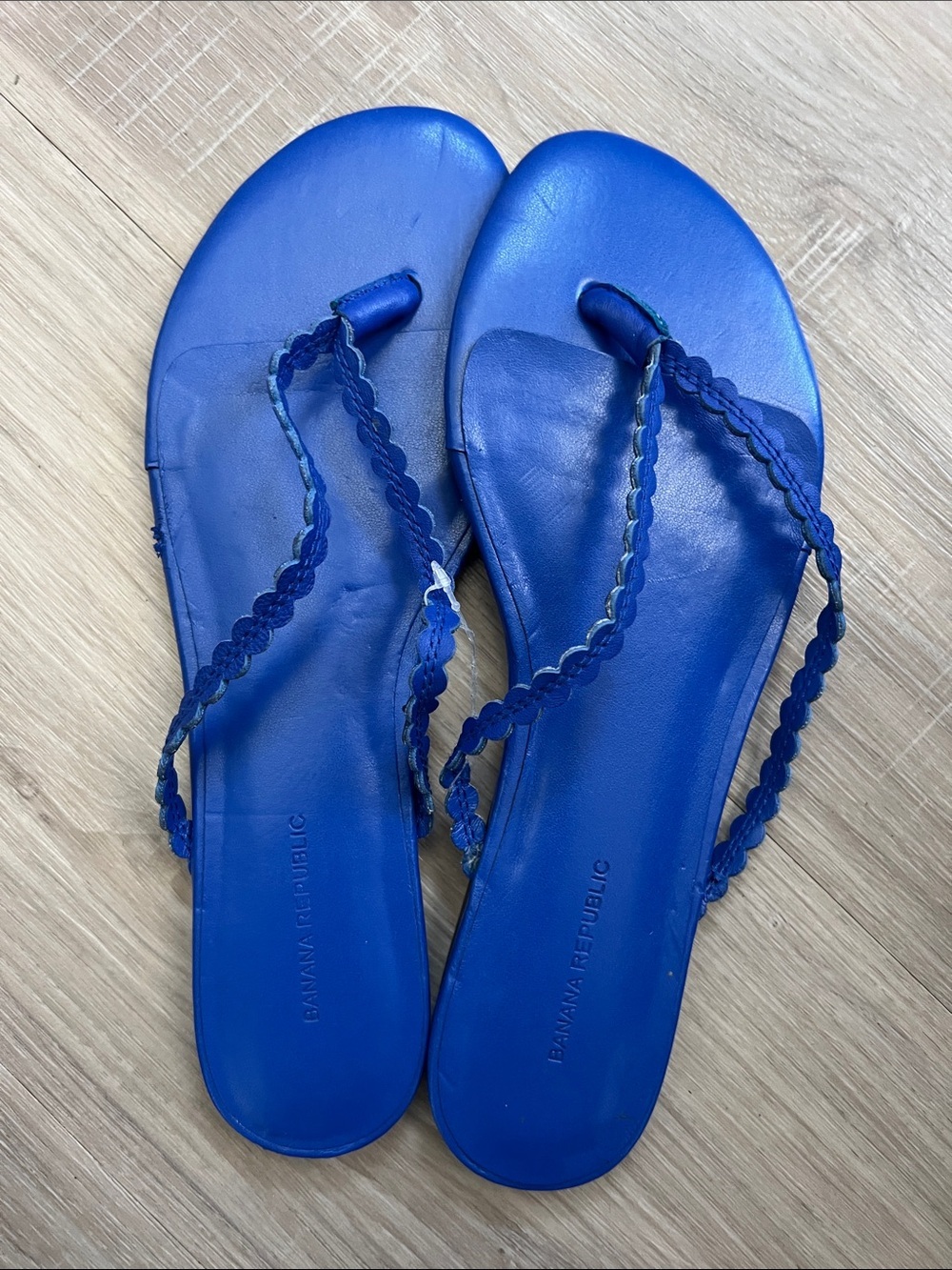Banana Republic women’s leather flip flop Sz 9 Summer vacation cruise comfy